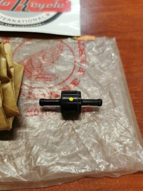 NOS Honda 1976 - 1978 CB750A CHECK VALVE 17151-393-013 H69