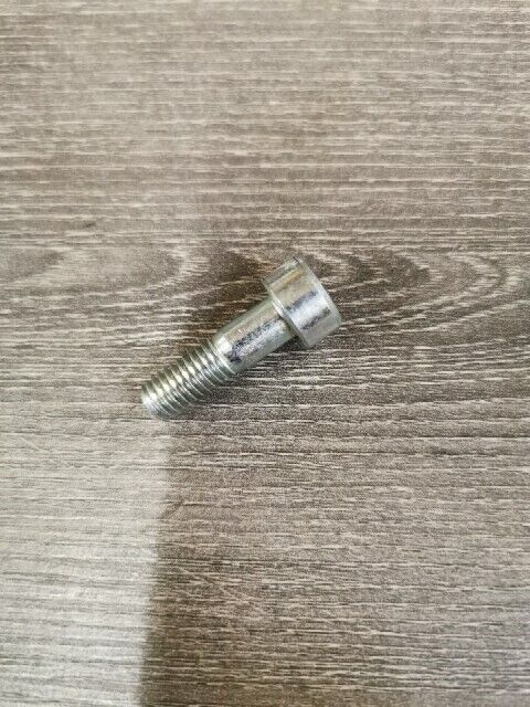 NOS HONDA C100 C102 C110  BOLT FRONT CUSHION 90149-001-010 H72