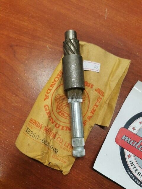 NOS Honda QA50 KICK STARTER  SPINDLE 28250-083-000 H99