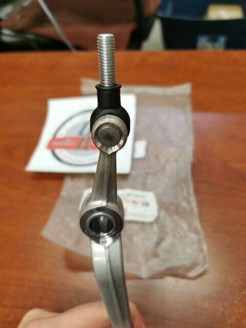 NOS Yamaha YZFR6 YZF-R6 SHIFT PEDAL 2C0-18110-01-00 Y105