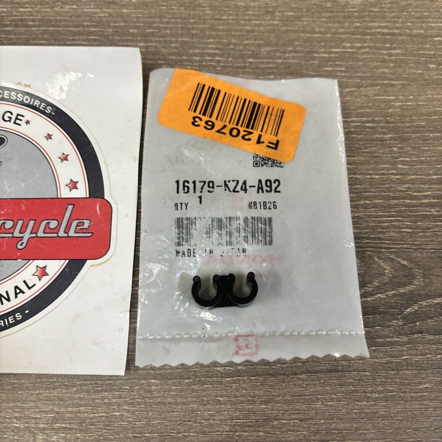 NOS Honda CR125R CR250R BINDER 16179-KZ4-A92 H158