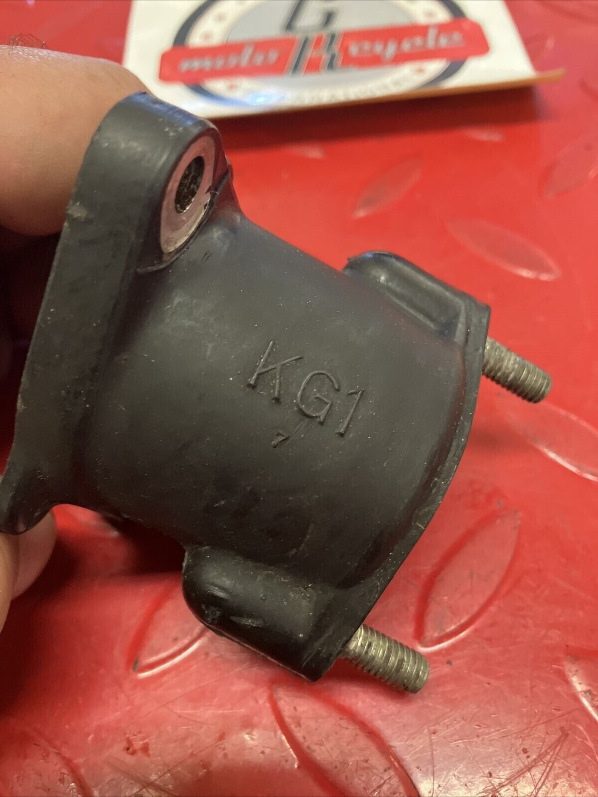 Honda XL200R 1984 Intake manifold carburetor insulator 1983