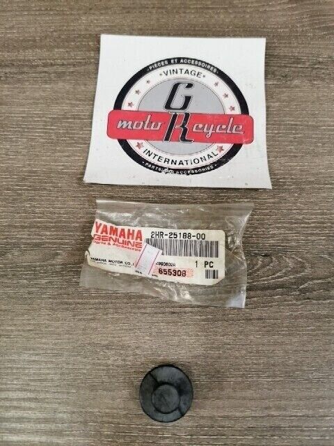 NOS YAMAHA ATV BIG BEAR YFM350FWU 1987 1988 CAP 2HR-25188-00-00 Y106