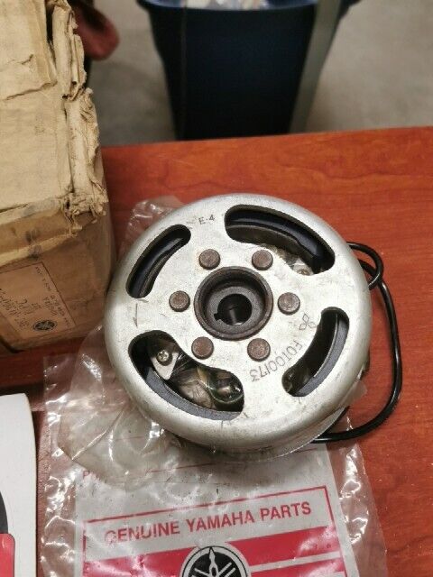NOS Yamaha GT1 GT80 FLYWHEEL MAGNETO 367-81300-21-00 SUB 1T0-81300-20-00 Y171