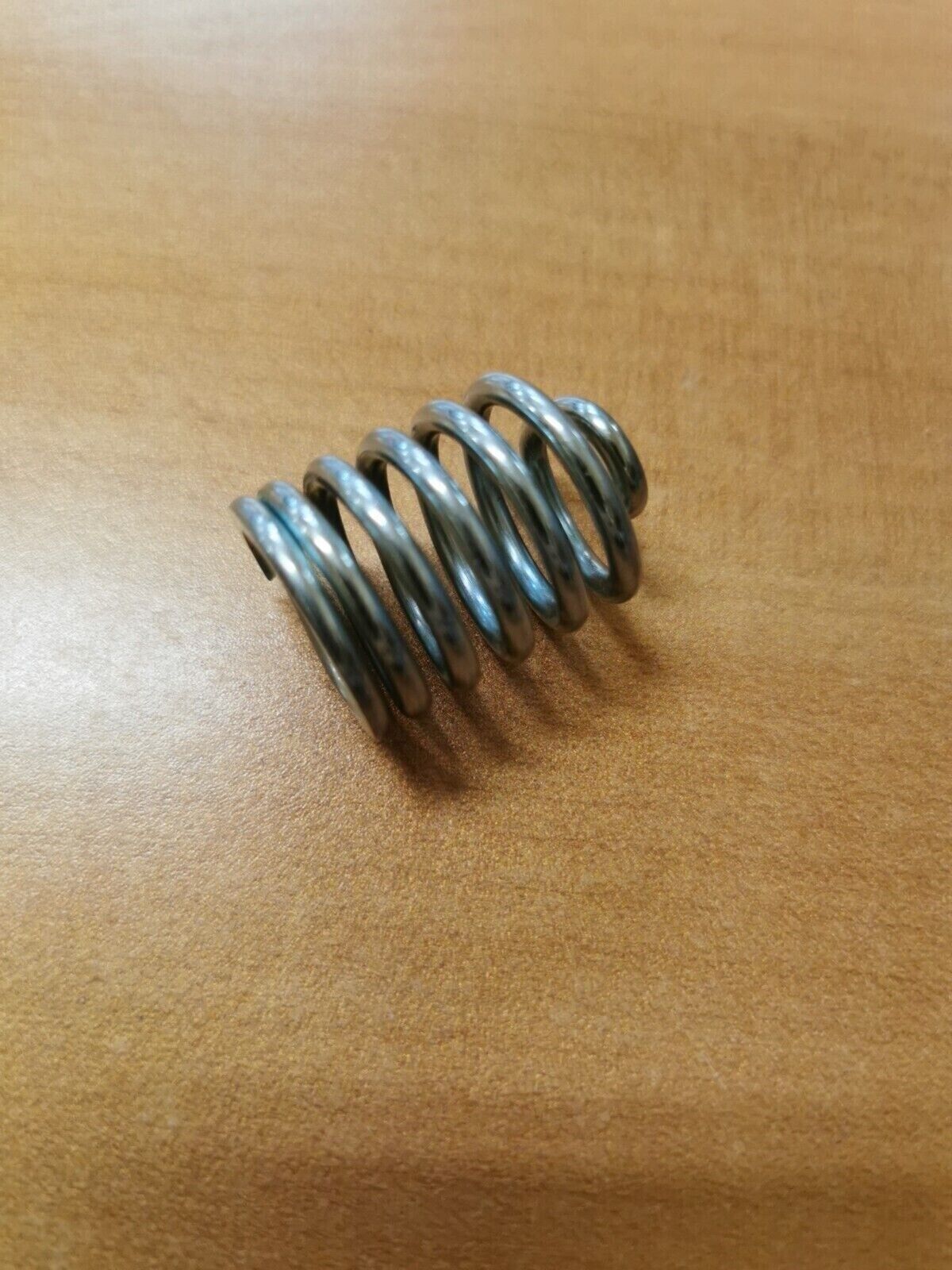 NOS HONDA CB350 CB500 CB750 SPRING SEAT LIFT 77244-300-000 H20
