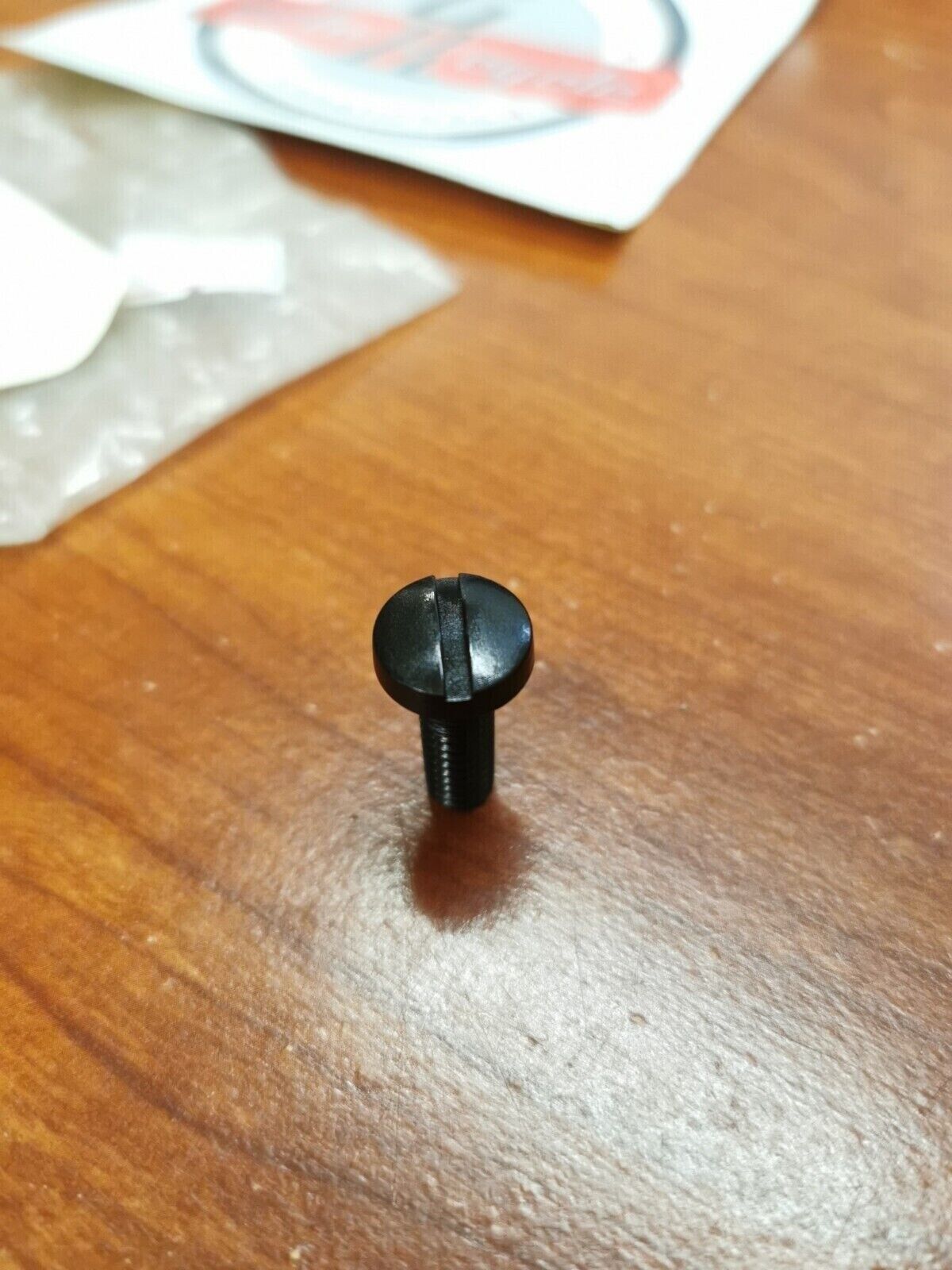 NOS Yamaha WINDSHIELD SCREW ABA-4X701-11-01 Y98