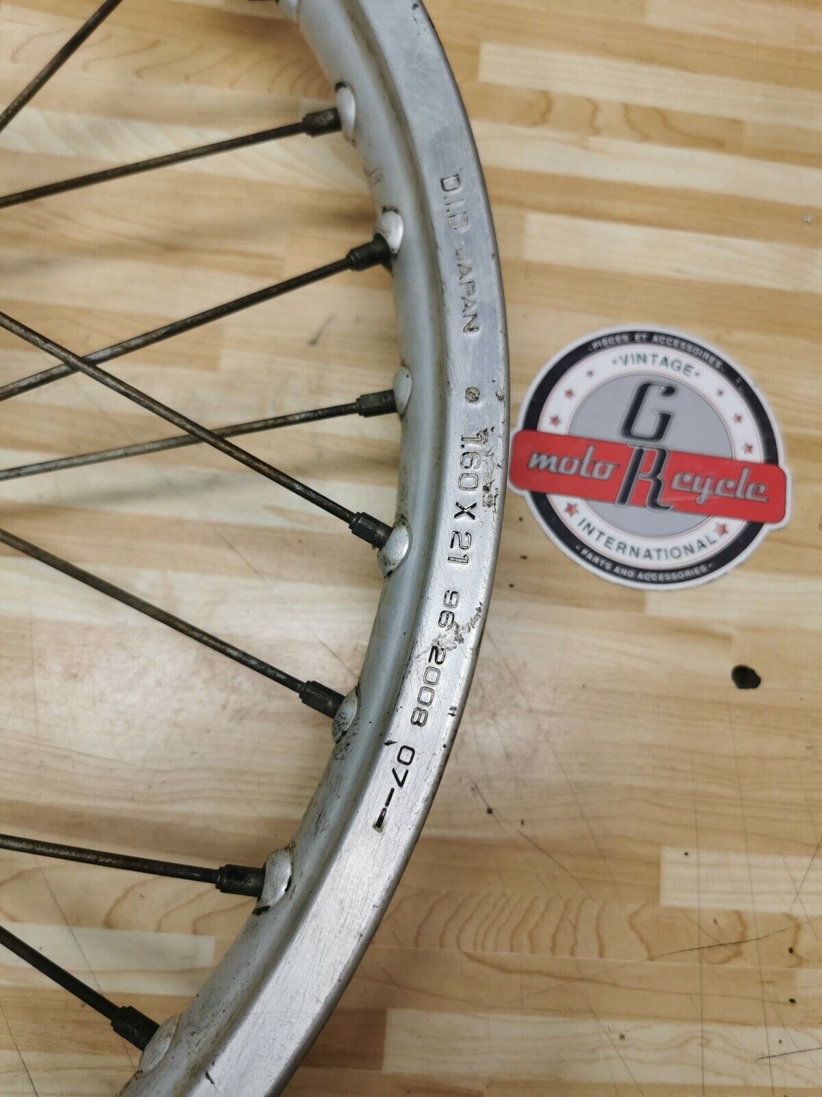 Yamaha IT250 1982 front wheel rim hub 23X-25111-00-98