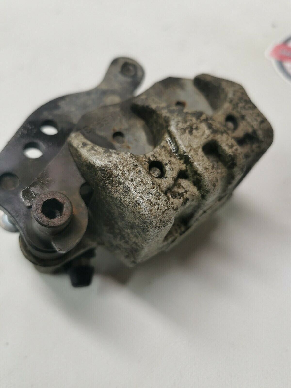 Suzuki RM125 1991 Front brake caliper