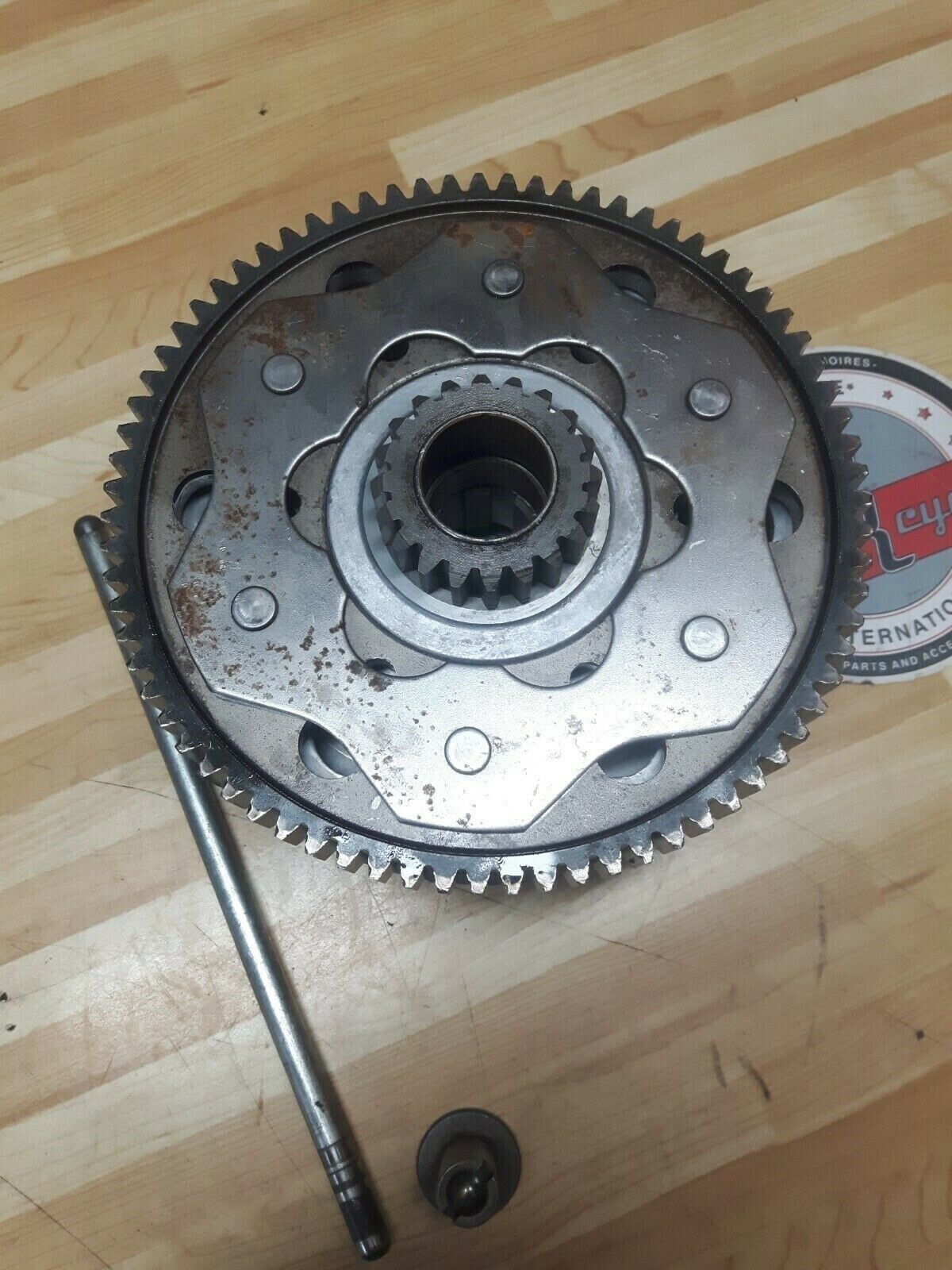 Honda XL250 1974 clutch basker outer center hub pressure plate 22100-356-000