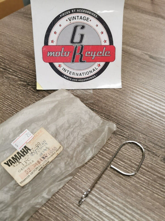 NOS YAMAHA  Cable Holder 42X-23317-00-00   Y57
