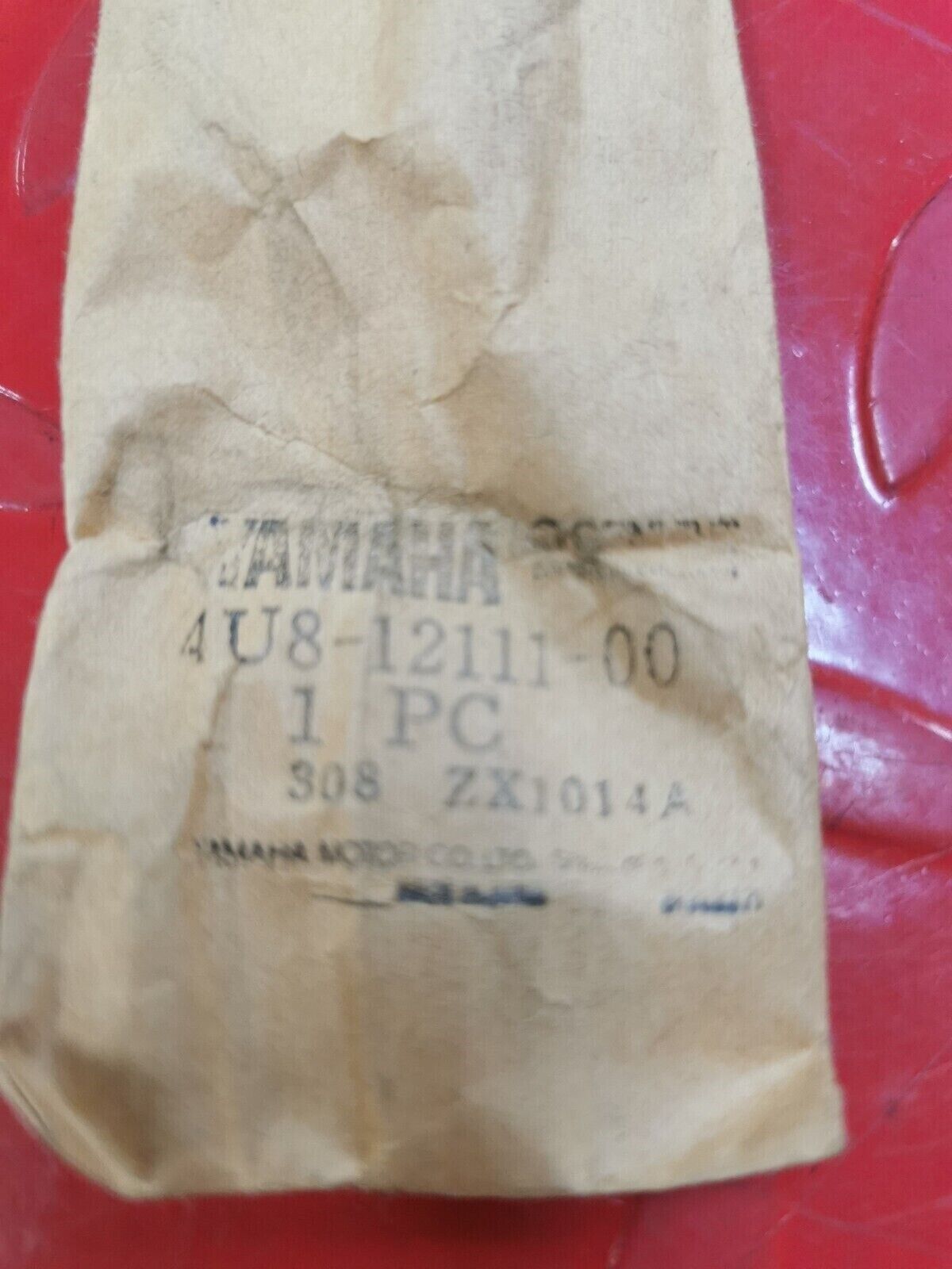 NOS YAMAHA XJ550 1981 1982 1983 VALVE INTAKE 4U8-12111-00-00 Y26