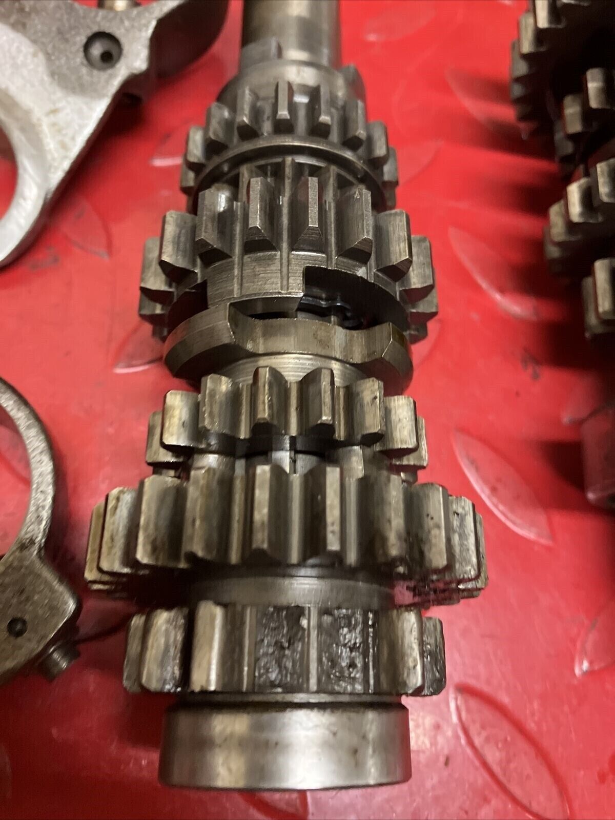 Suzuki TC125 1972 transmission shaft gear gearshift drum cam forks