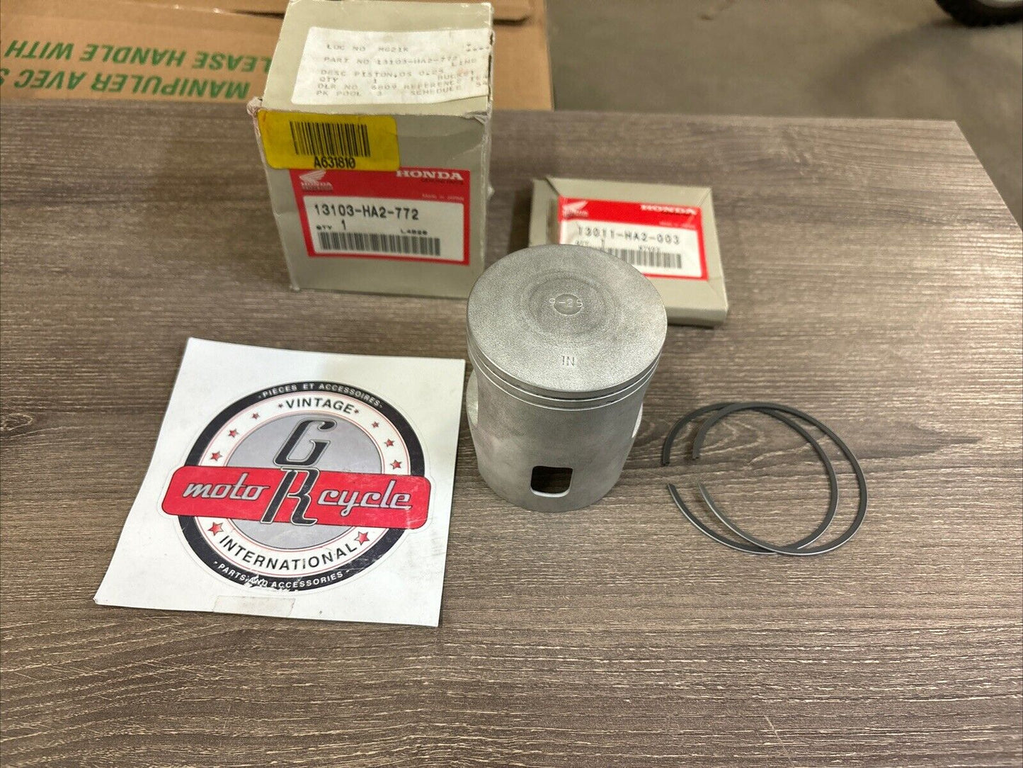 NOS Honda ATC250R TRX250 PISTON & RING O/S 0.25 13103-HA2-772 13011-HA2-003 H136