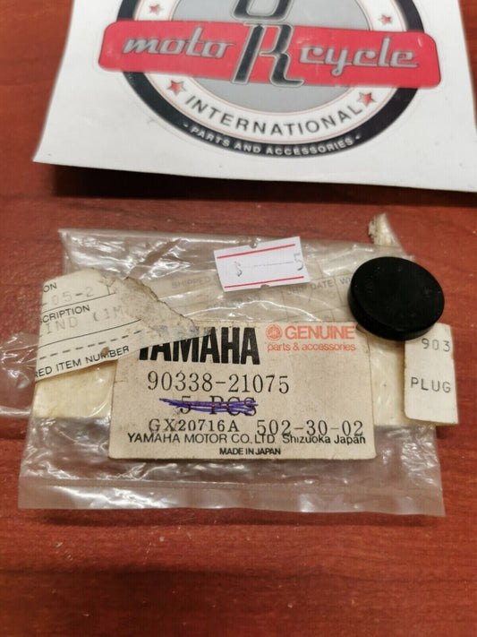 NOS Yamaha 2018 - 2020 VK540 PLUG 90338-21075-00 SUB. 90338-21100-00 Y99