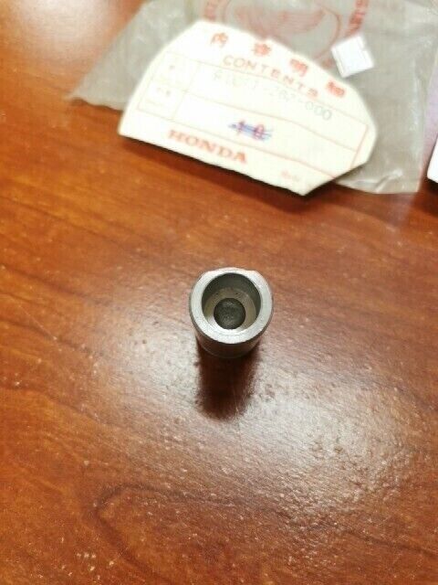 NOS Honda XL175 ROCKER ARM SHAFT PLUG 90011-362-000 H68