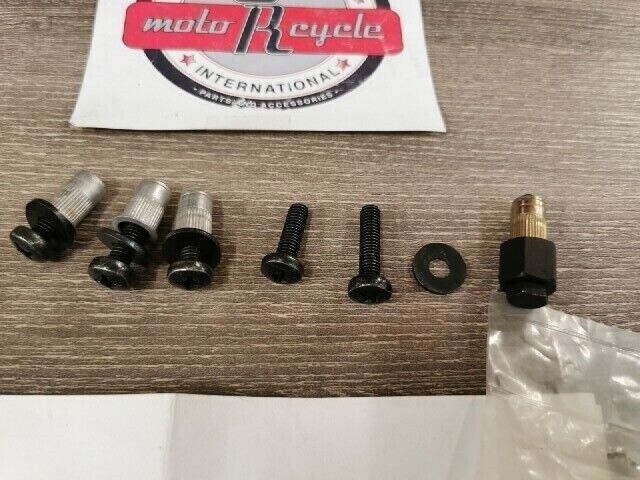 NOS YAMAHA incomplete SKID PLATE MOUNT KIT SMA-8FA34-MT-KT Y108