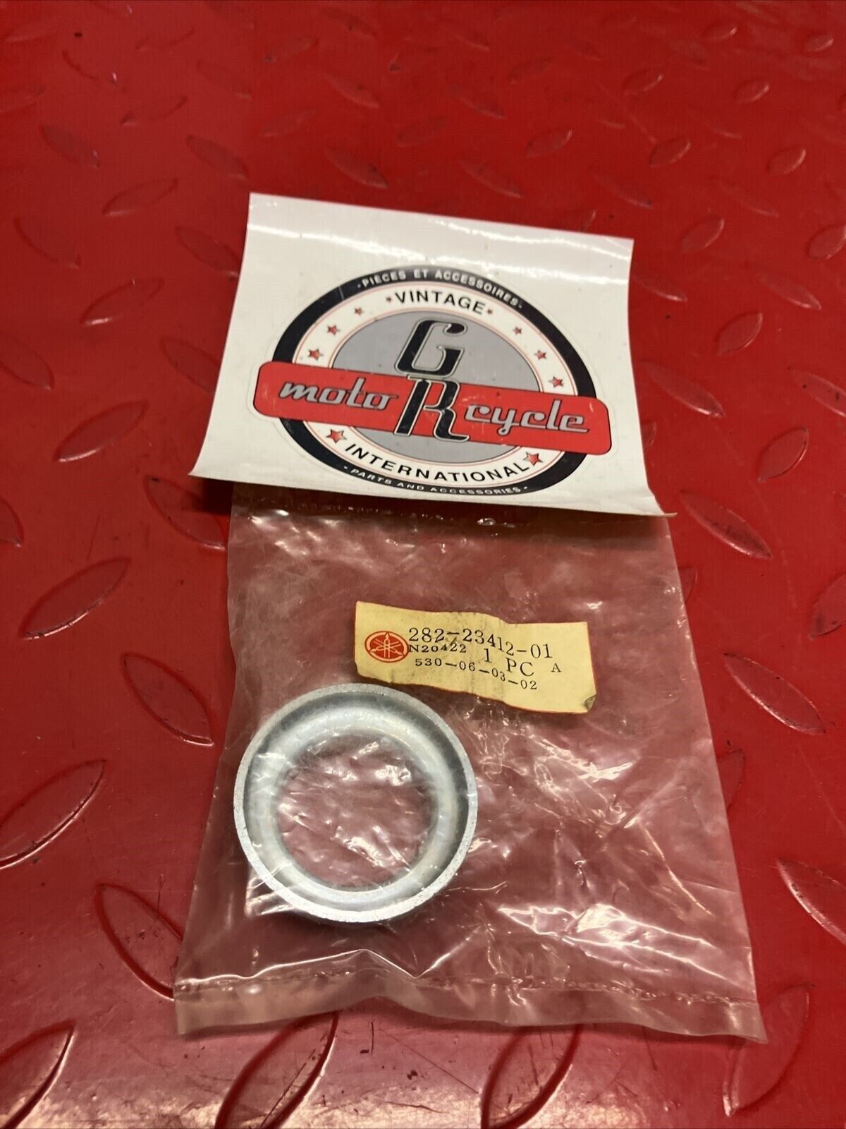 NOS YAMAHA JT1 RACE BALL 282-23412-01-00 Y62