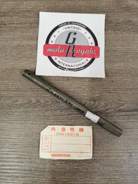 NOS HONDA GL1000K GL1100 SHAFT SHIFT FORK 24261-371-000 H76