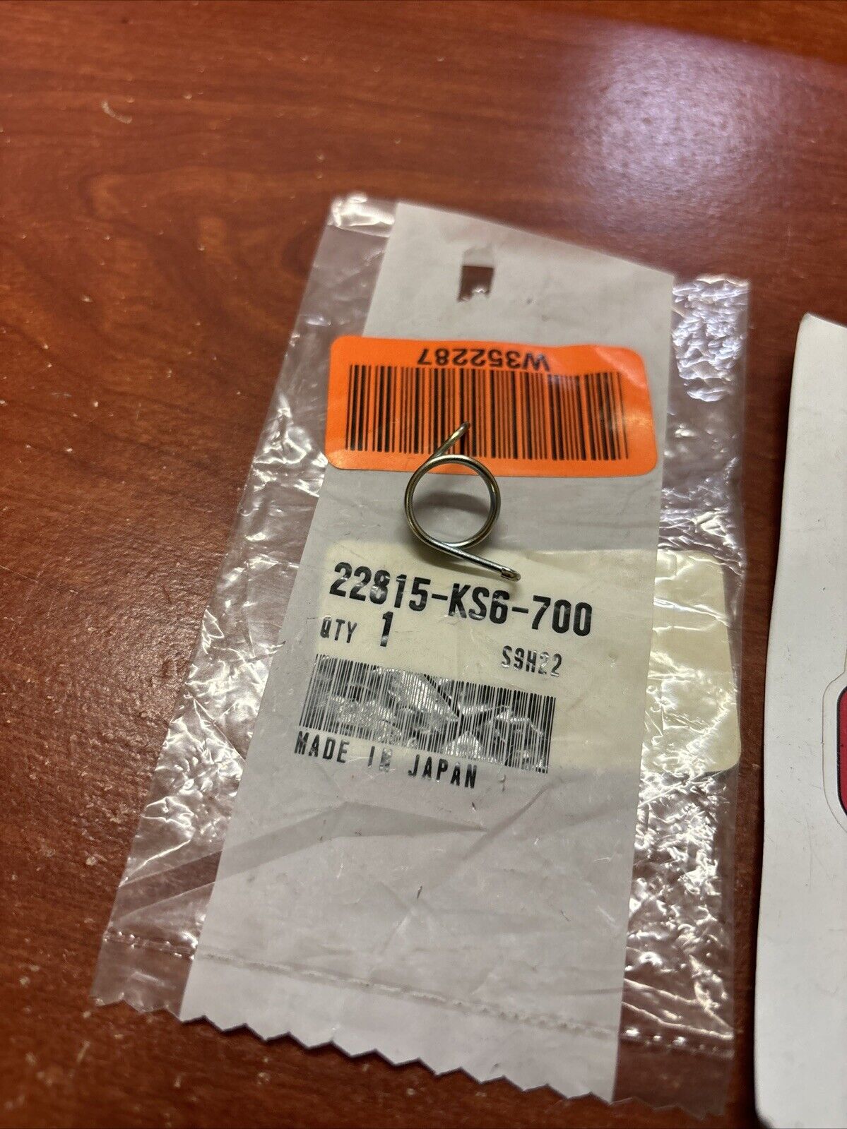 NOS Honda 1987 - 96 CR125R 95 - 04 RS125R CLUTCH LEVER SPRING 22815-KS6-700 H143