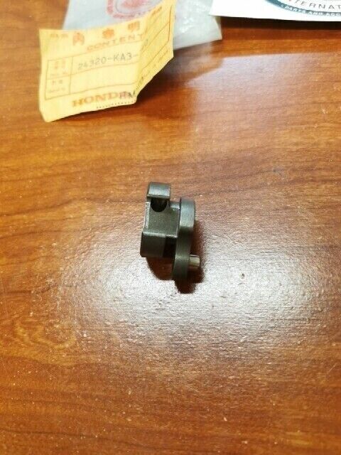 NOS Honda ATC250R CR125R CR250R CR500R GEARSHIFT DRUM SHIFTER 24320-KA3-740 H80