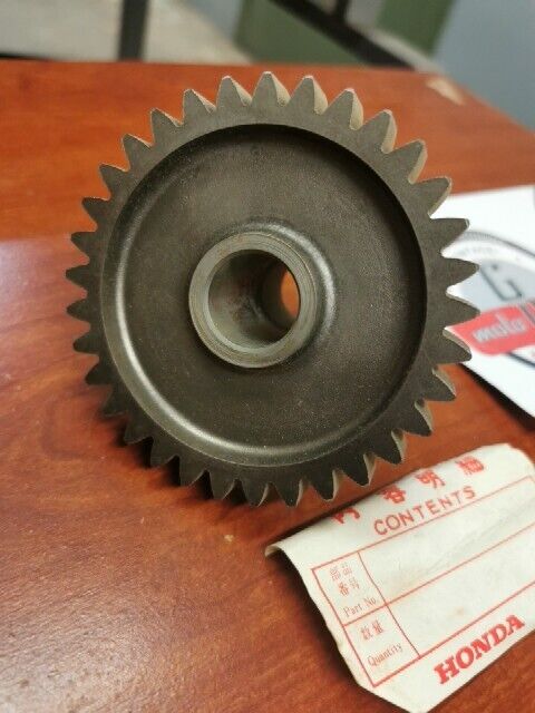 NOS Honda GL1000 K0 K1 K2 K3 LTD FINAL DRIVEN GEAR 33T 23511-371-000 H84
