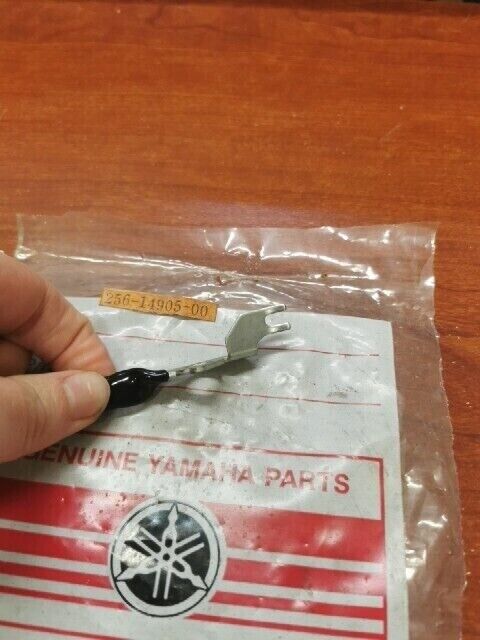 NOS Yamaha 1970 1971 XS1 LEVER 256-14905-00-00 Y154