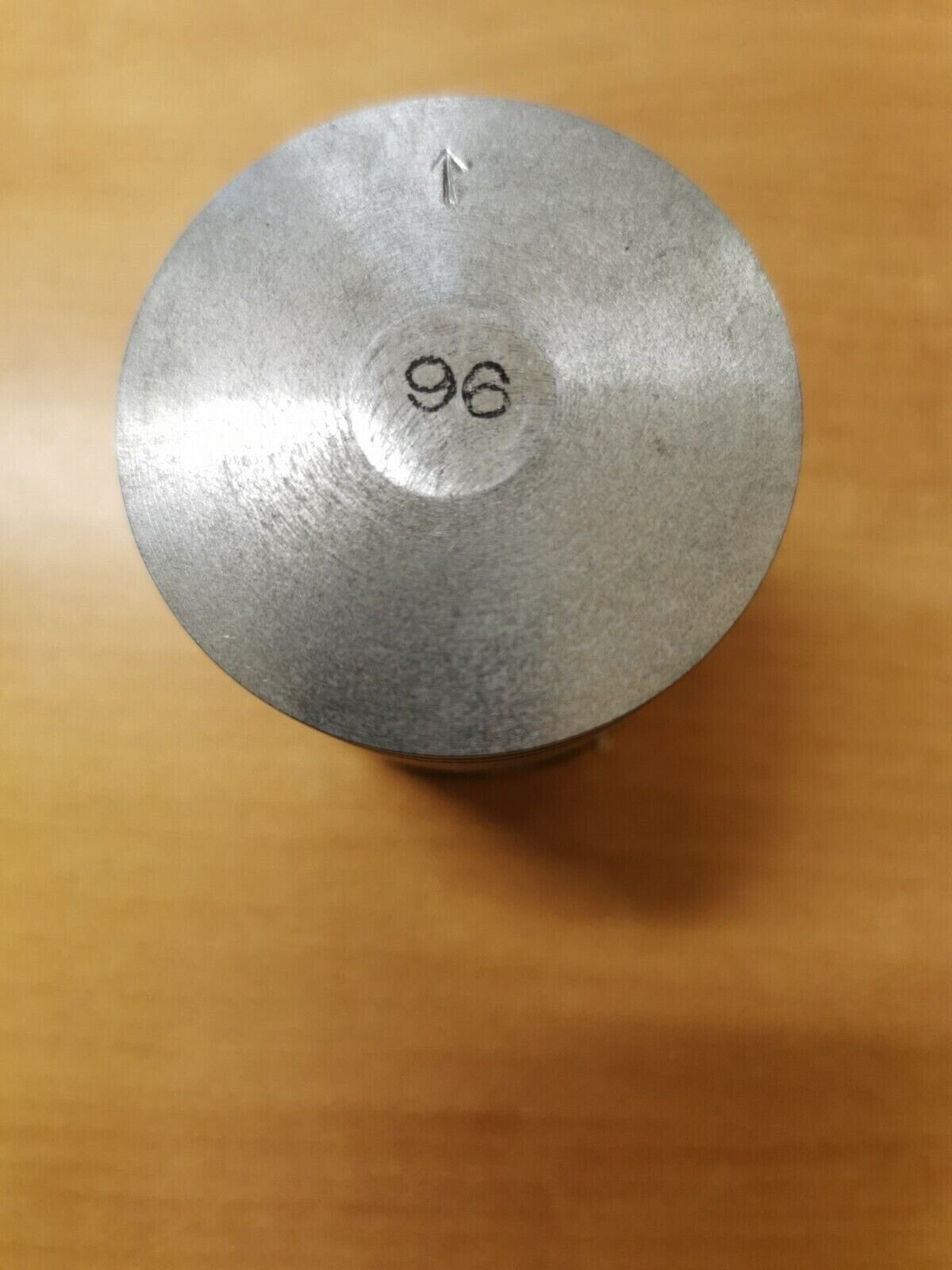 NOS YAMAHA RD200 1976  PISTON STD  1E8-11631-00-96  Y45