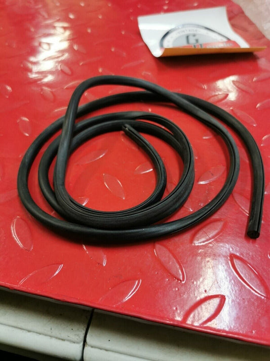 NOS Yamaha VMAX500 VMAX600 TRIM 87K-77213-00-00 Y25