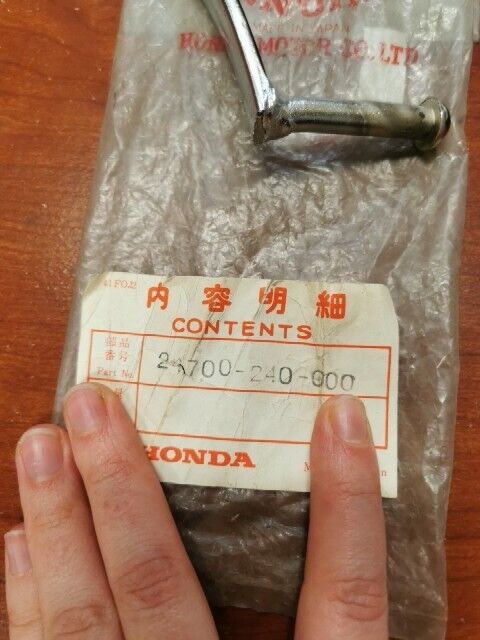 NOS Honda CB125 CL125K2 PEDAL GEAR CHANGE 24700-240-000 H80