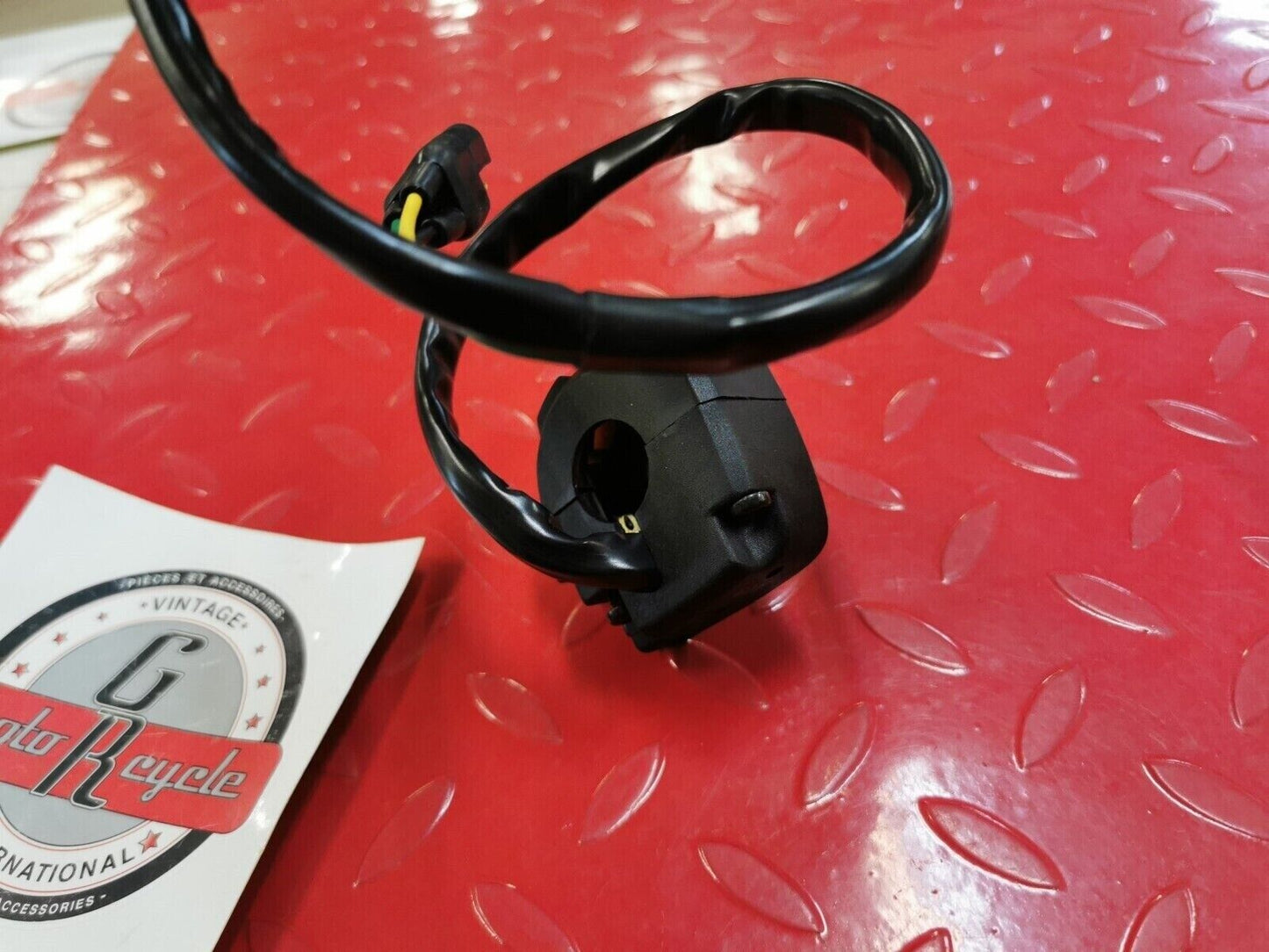 NOS Yamaha YTM200 83-85 HANDLE SWITCH 24W-83973-00 24W-83973-08 24W-83973-09 Y12