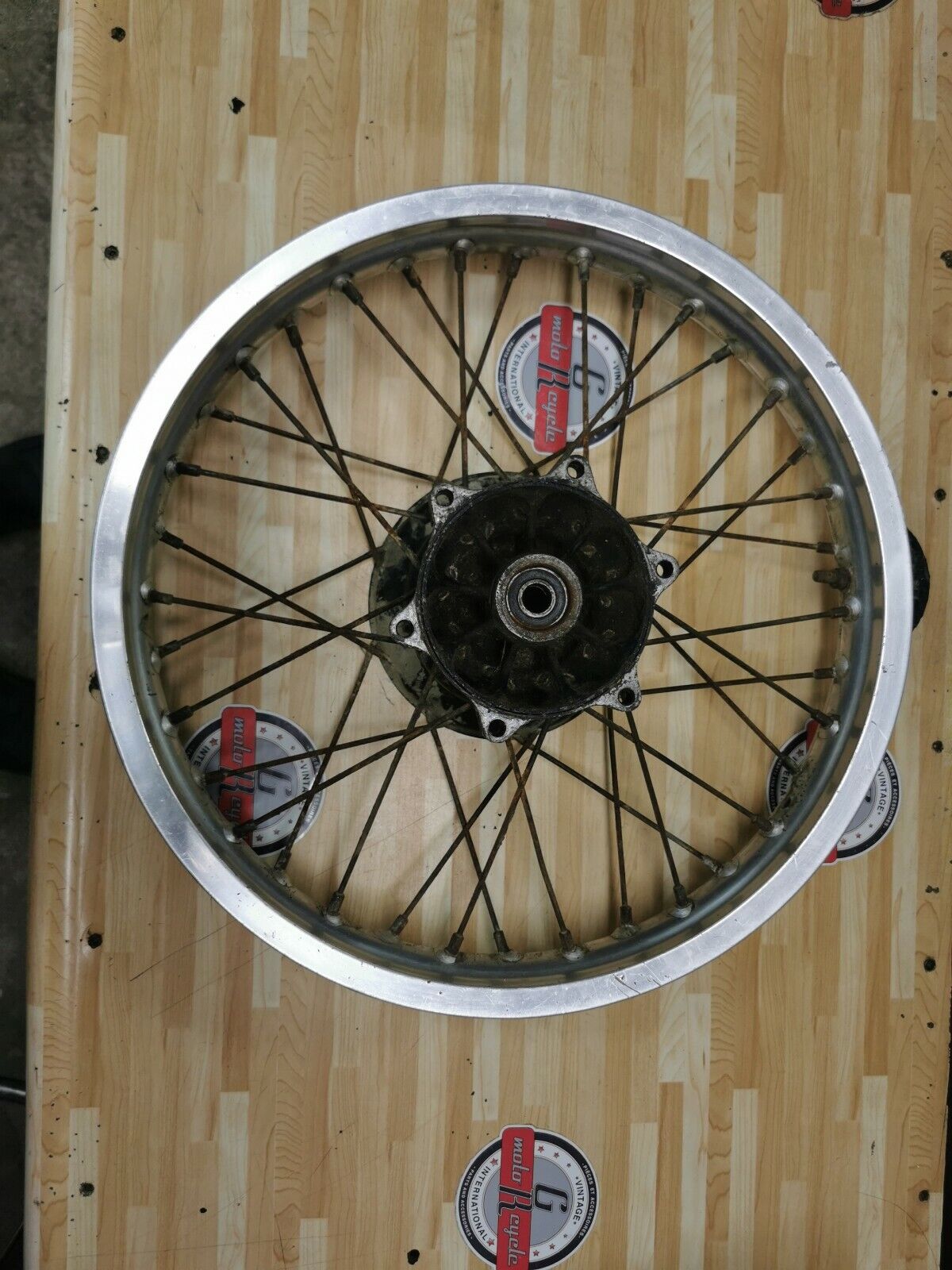 Suzuki RM125 1984 rear back wheel hub rim 64110-01B02