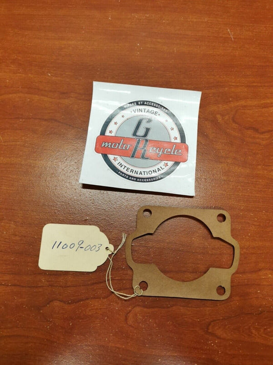 NOS Kawasaki CYLINDER BASE GASKET 11009-003 K36