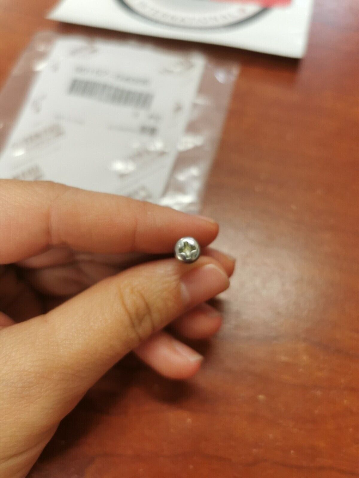 NOS Yamaha PAN HEAD SCREW 90157-04006-00 Y81