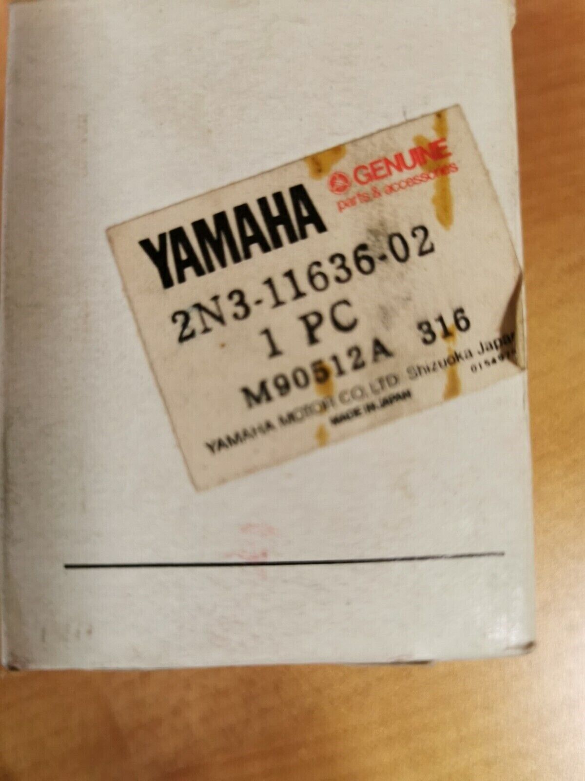 NOS YAMAHA YB100 1987   PISTON STD  2N3-11636-02 Y45