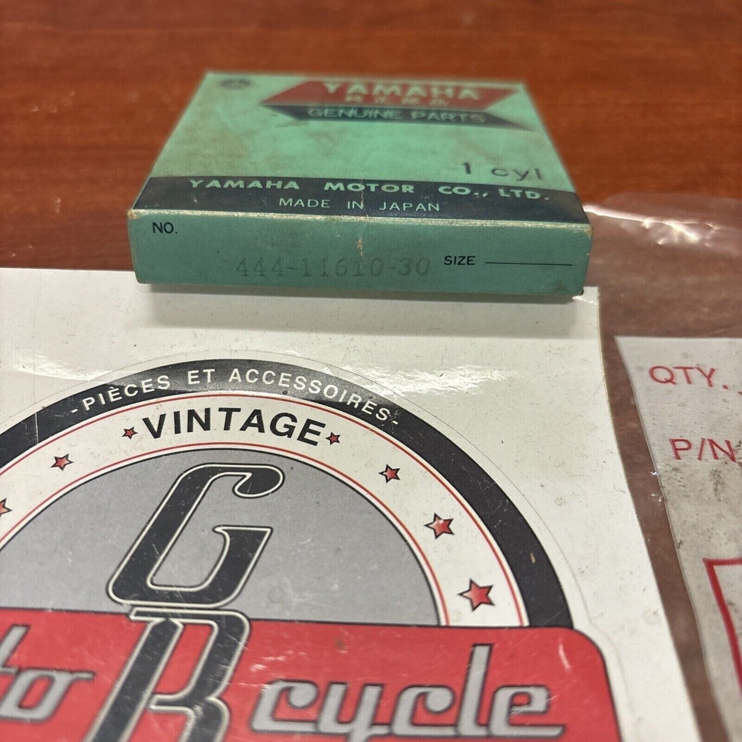 NOS Yamaha DT125 TY125 PISTON RING 0.75 444-11610-30-00 Y174