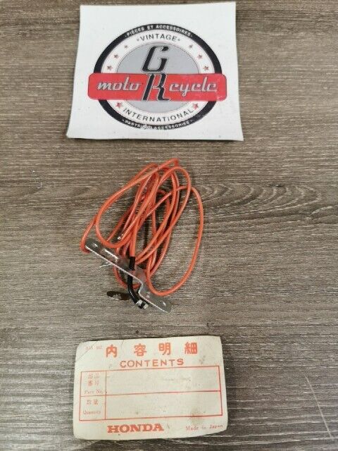 NOS HONDA C92 CS92 SOCKET WINKER  33653-200-000 H92