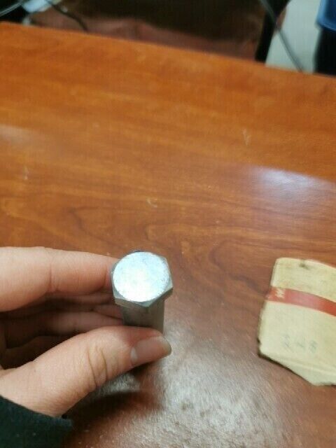 NOS Yamaha TX650 XS650 BOLT 447-27112-00-00 SUB 90109-10268-00 Y109