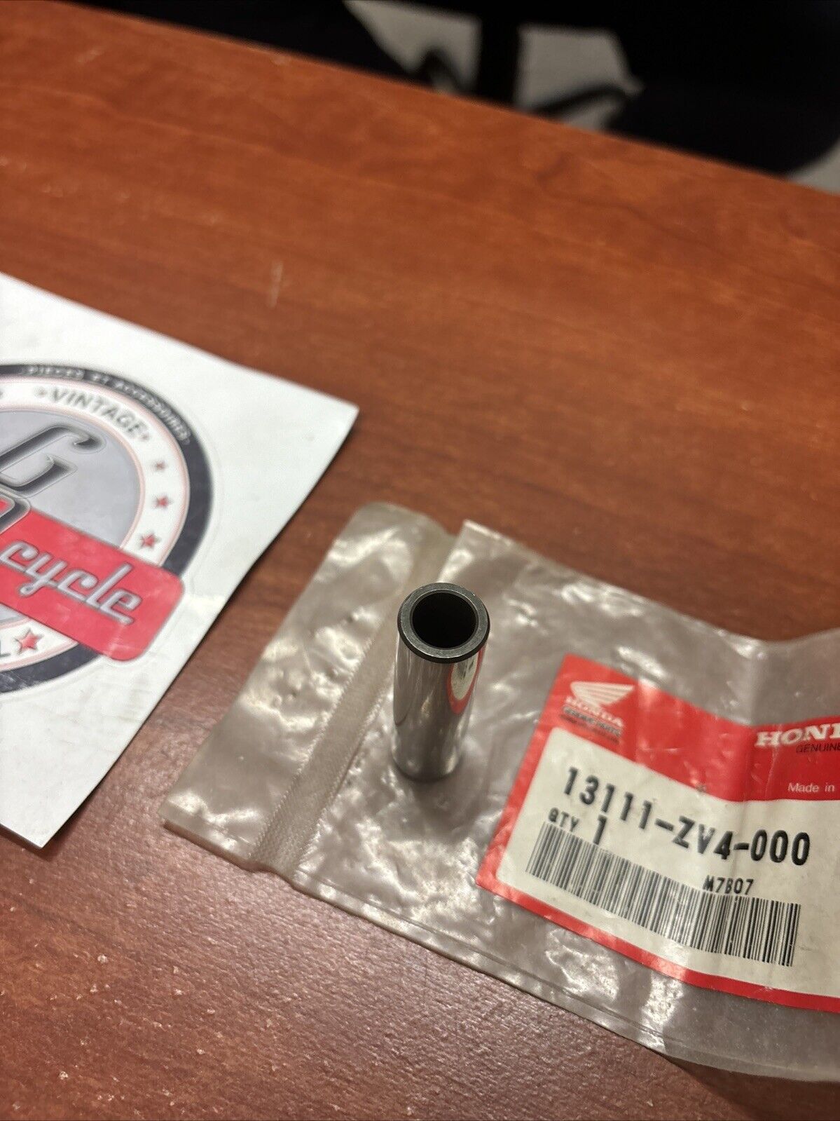 NOS Honda BF9.9 BF15 PISTON PIN 13111-ZV4-000 H183