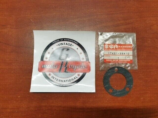 NEW NOS Suzuki VS800 VL800 VS600 VS700 VS750 WATER PUMP GASKET 17431-38A10 S32