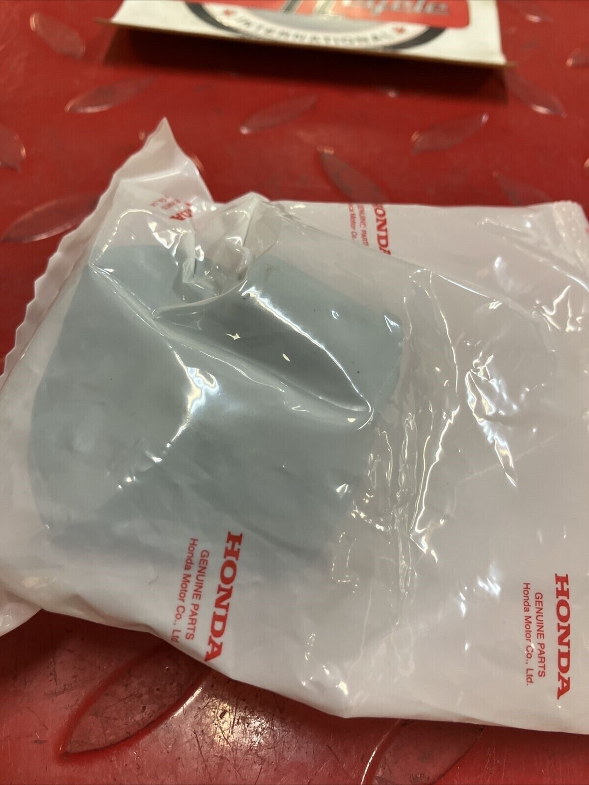 NEW Honda CR125R CR250R CR500R Front master cylinder cover 53176-ML3-791 H99