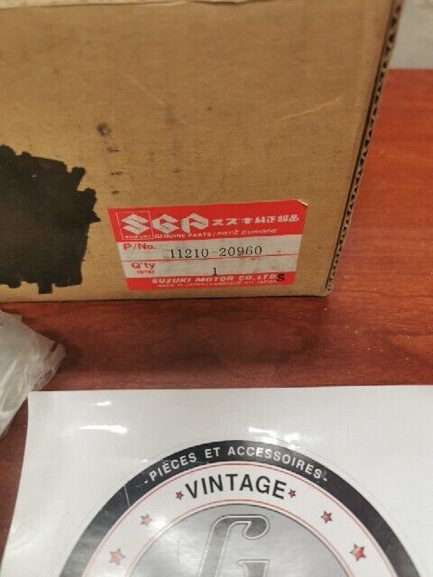 NOS Suzuki 1985 RM80 CYLINDER 11210-20960 S33