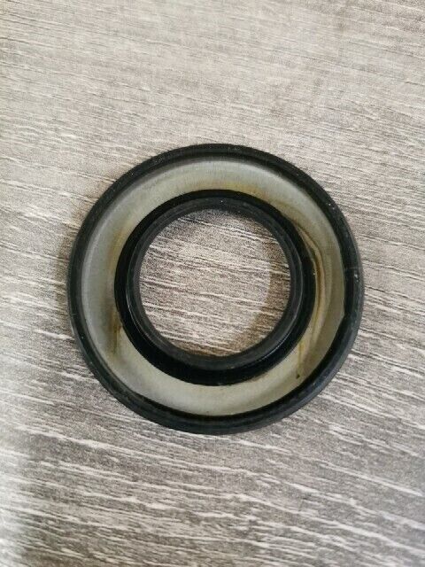 NOS YAMAHA YDS2 YM1S YD3 DS6B R5C RD350A YDS3C OIL SEAL 93104-25008-00 Y148