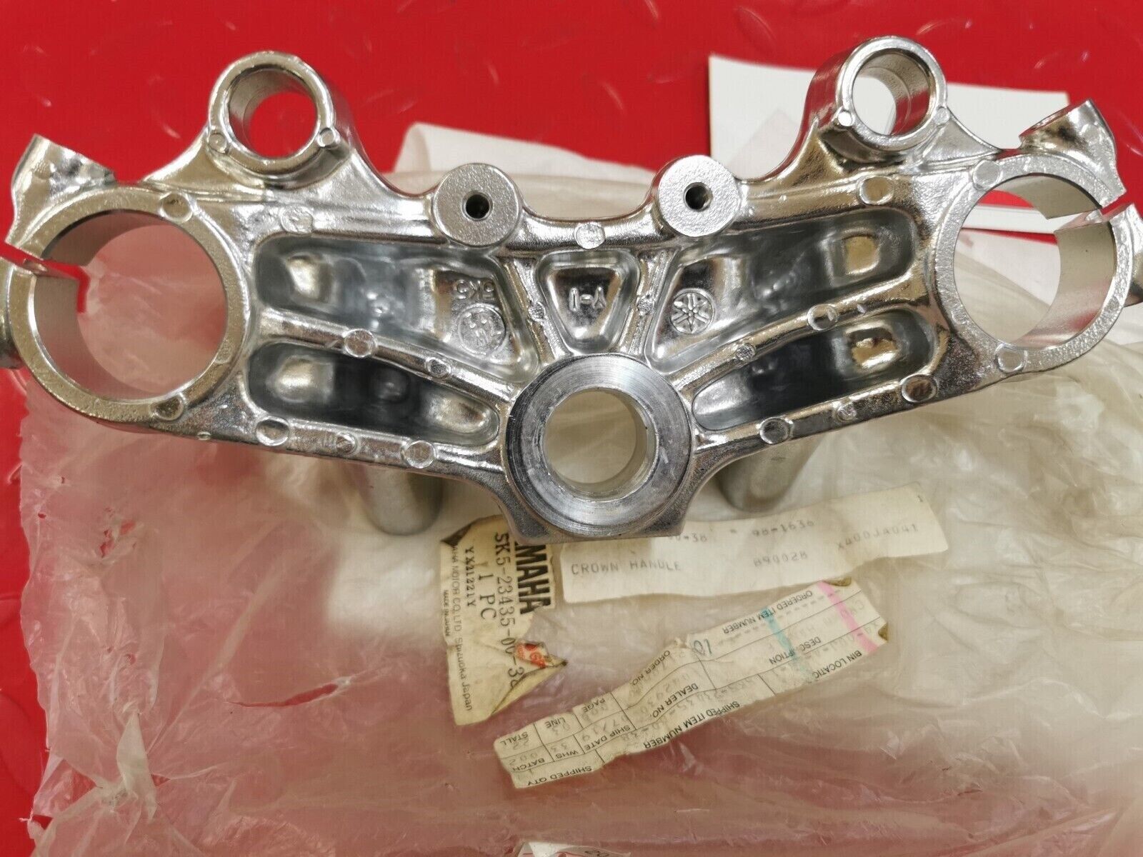 NOS YAMAHA XJ550J UPPER TREE 5K5-23435-00-38 Y15