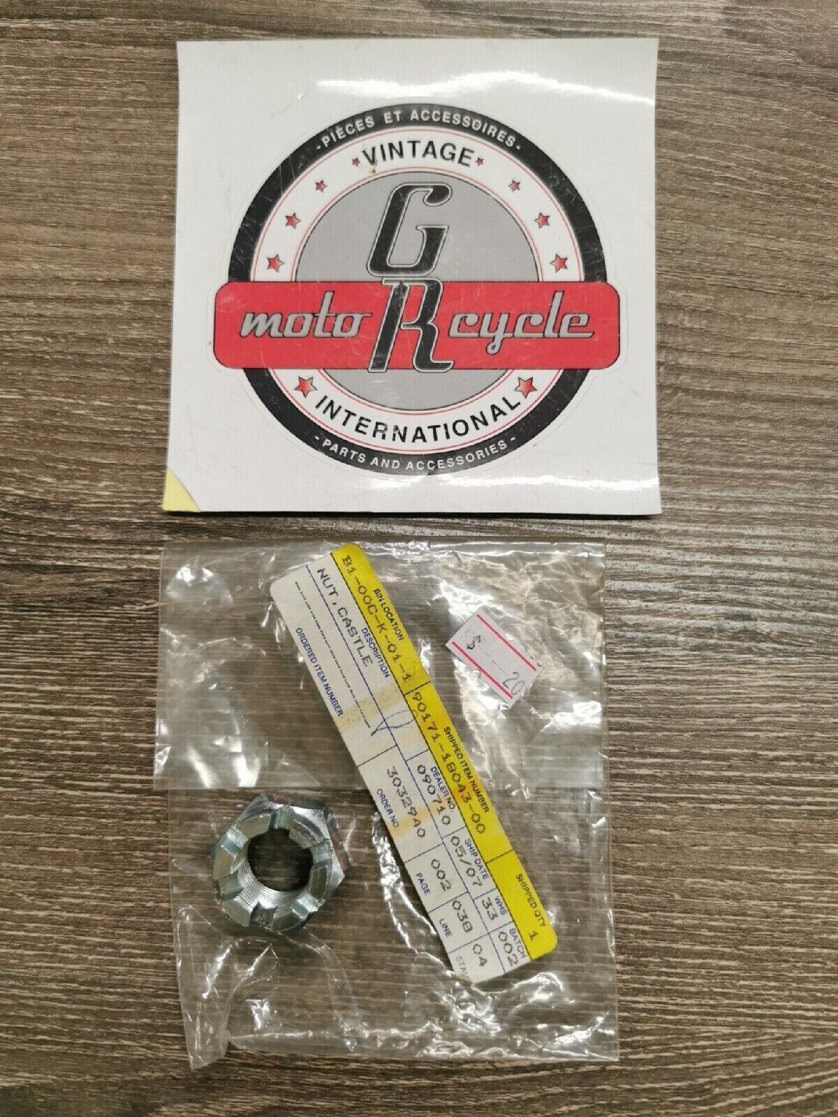 NOS YAMAHA NUT CASTLE 90171-18043-00 Y51