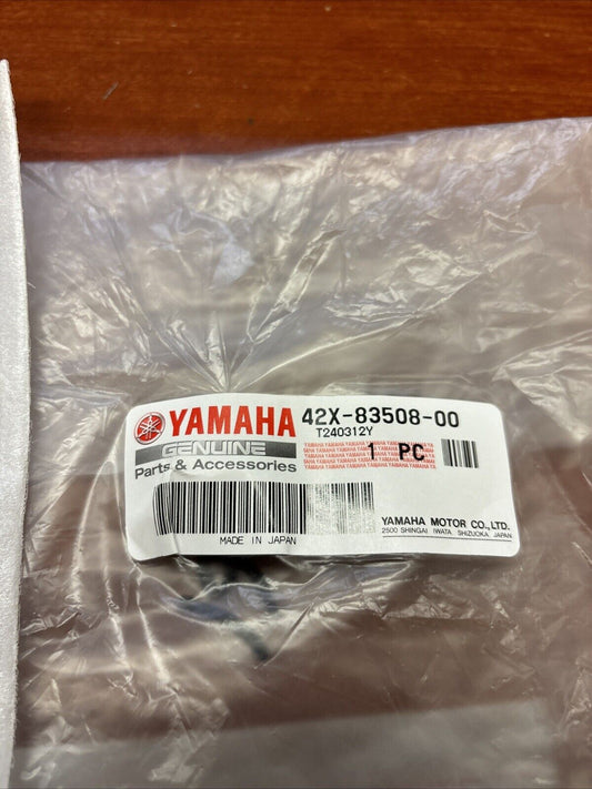 NEW NOS Yamaha XJ600N XJ700 XV1000 XV1100 TACHOMETER COVER 42X-83508-00-00 Y181