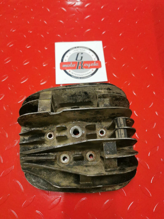 Yamaha DT250 1977 cylinder head jug barrel cover 1978