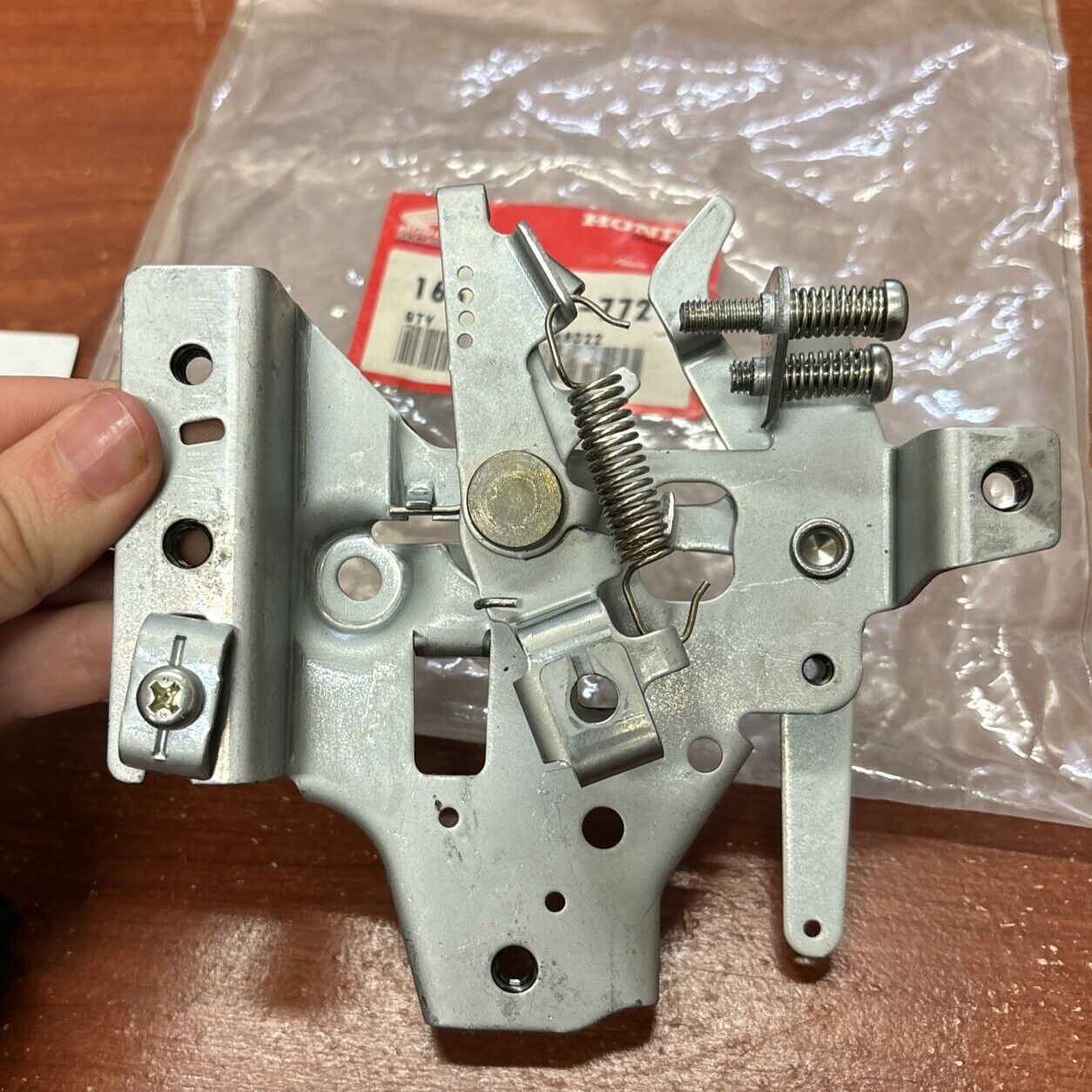 NOS Honda GXV160 CONTROL 16570-ZE7-772 H149
