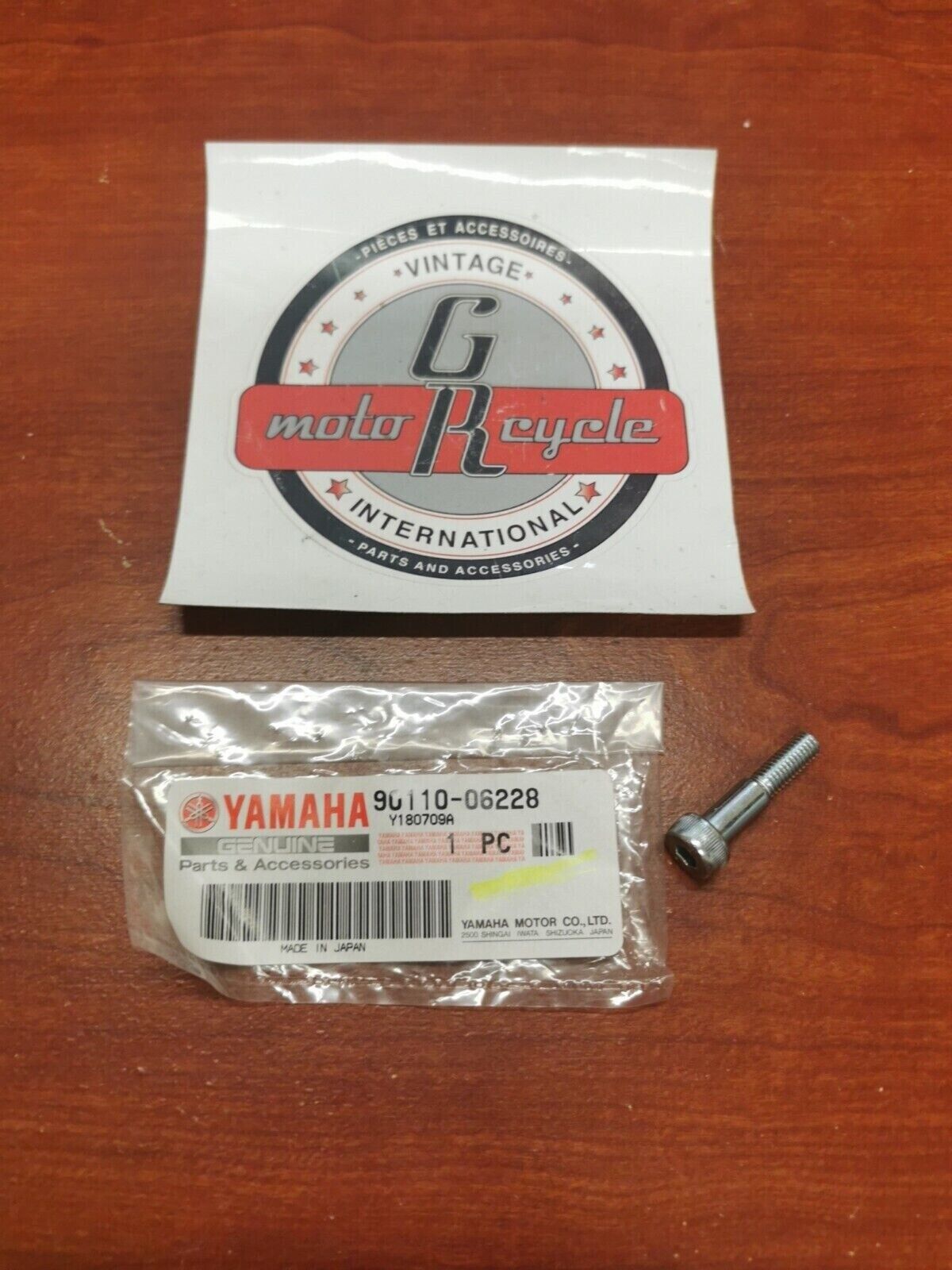 NOS Yamaha YFZ450 WR450 YZ450 YZ250 HEXAGON SOCKET HEAD BOLT 90110-06228-00 Y82