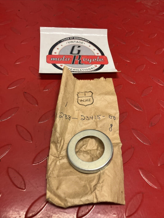 NOS YAMAHA COVER BALL RACE 288-23415-00-00 Y62