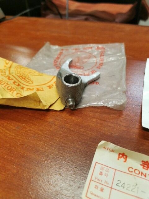 NOS Honda CB350F F1 LEFT GEARSHIFT FORK 24221-333-020 H75